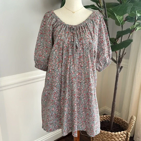 Doen Floral Mini Dress in Pink and Red - Picture 4 of 7